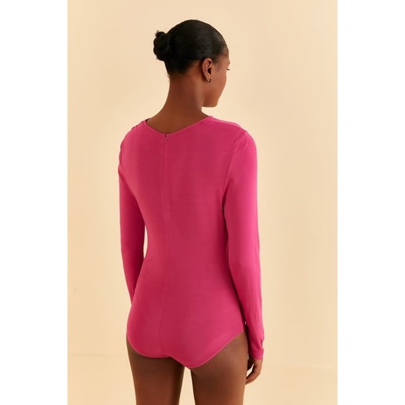 NEW FARM Rio Bright Pink Long Sleeve Twist Front Cut Out Bodysuit - Picture 3 of 13